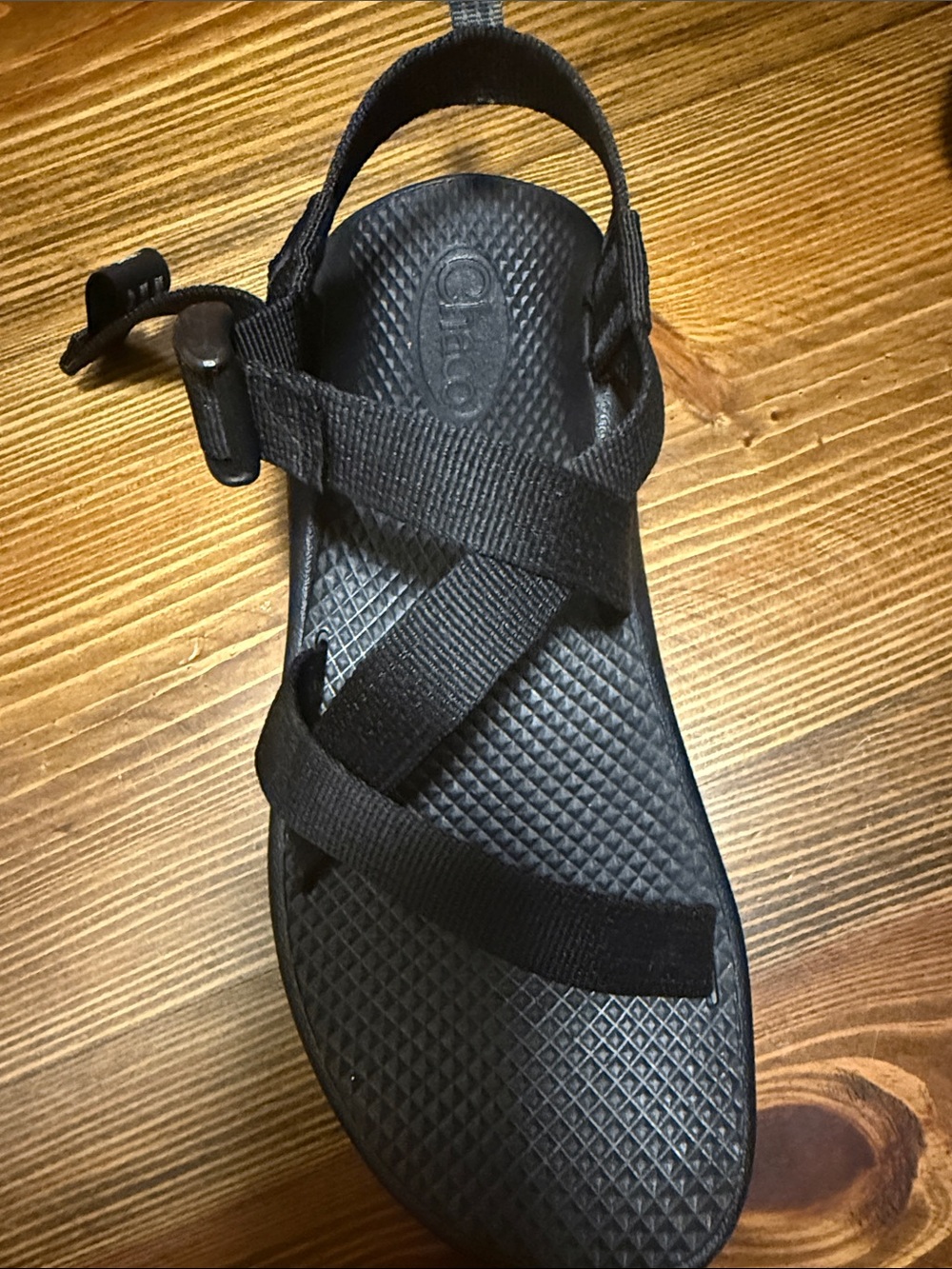 Chaco’s Boy’s Black Outdoor Sandal size 6